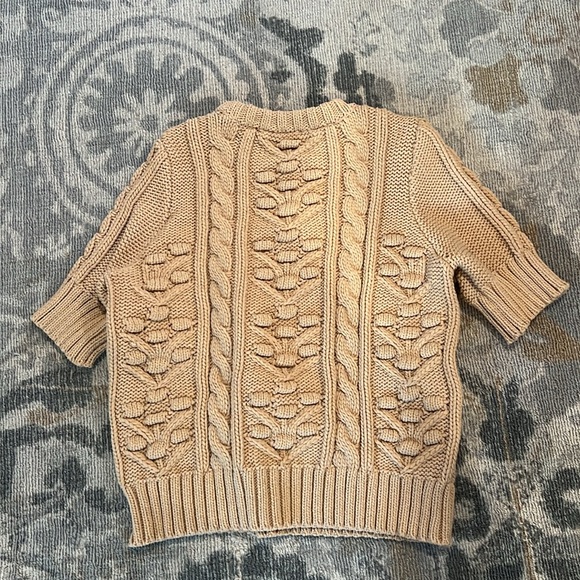 Textured Zara knit sweater 
OUTER SHELL
69% polyester
31% cotton
0% viscose - Picture 4 of 4